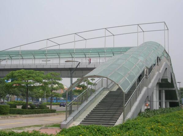 PC耐力板有哪些缺點(diǎn)？